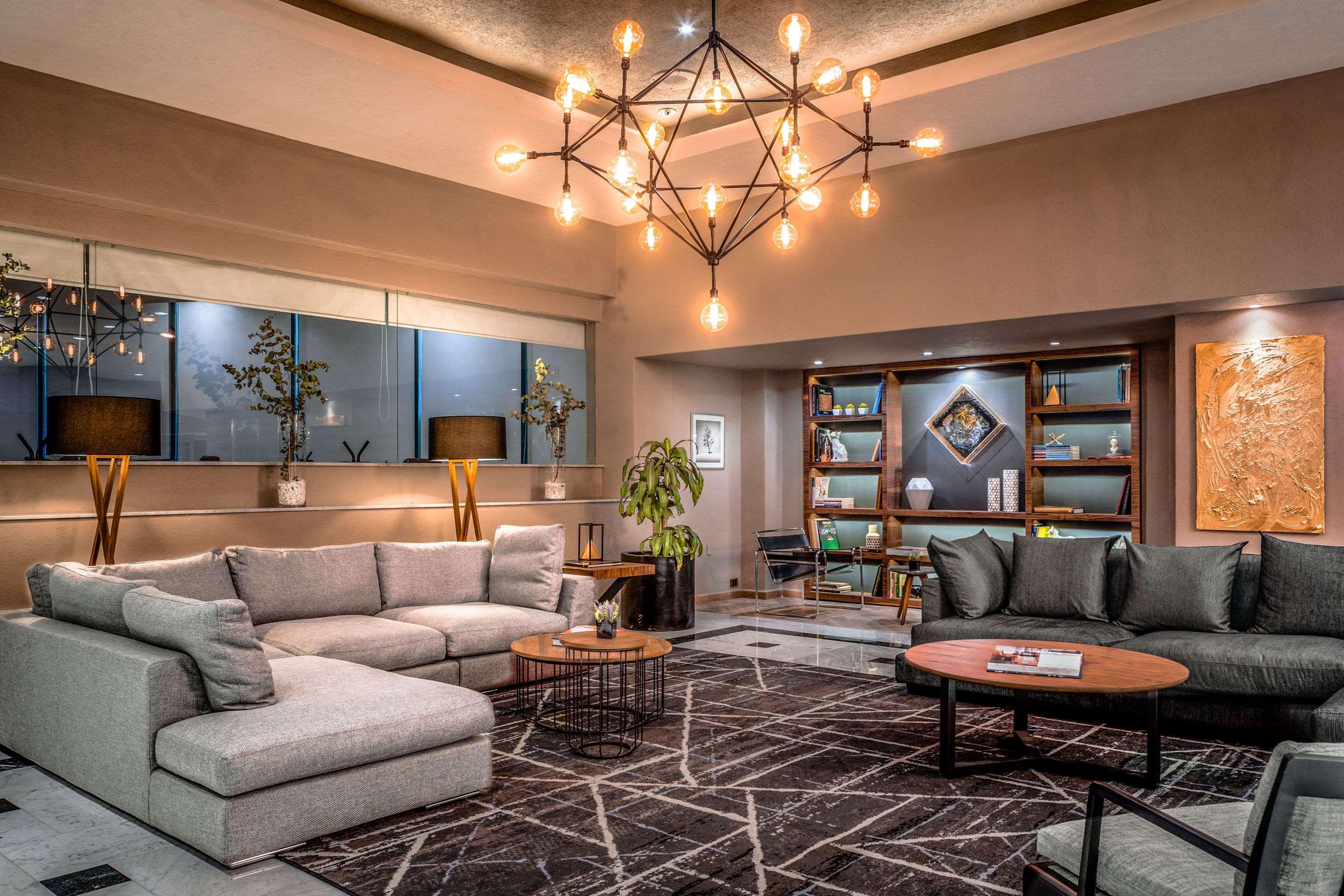 Отель La Joya Pachuca Экстерьер фото The lounge at the hotel