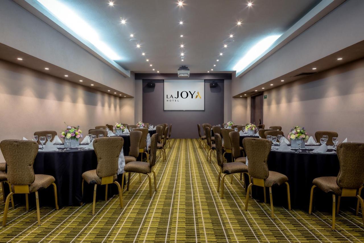 Отель La Joya Pachuca Экстерьер фото The ballroom