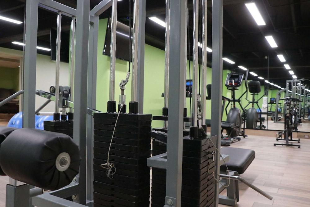 Отель La Joya Pachuca Экстерьер фото The gym at the University of Roehampton