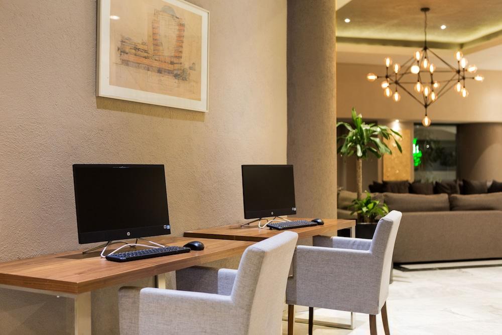 Отель La Joya Pachuca Экстерьер фото Business Center