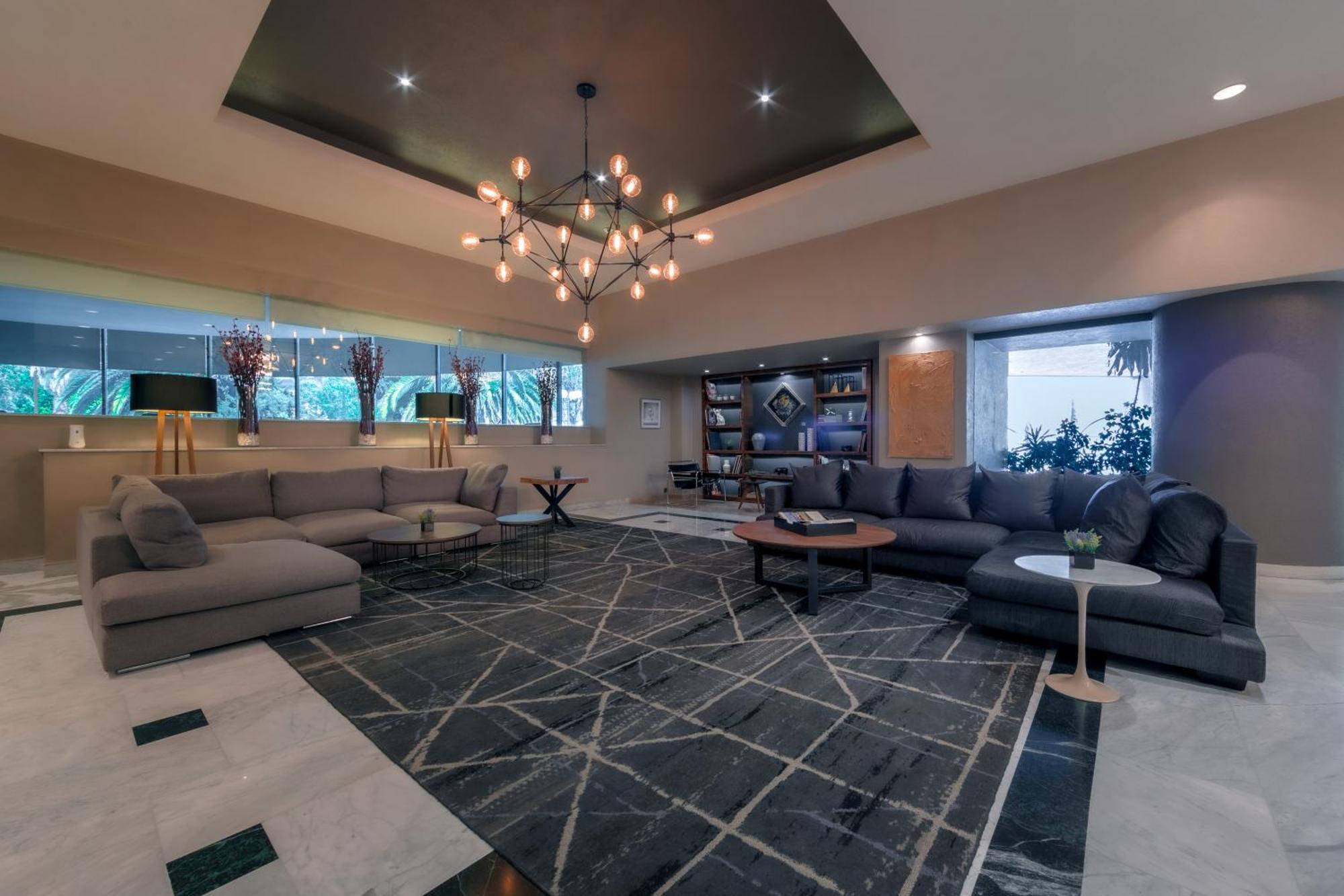 Отель La Joya Pachuca Экстерьер фото The interior of the hotel