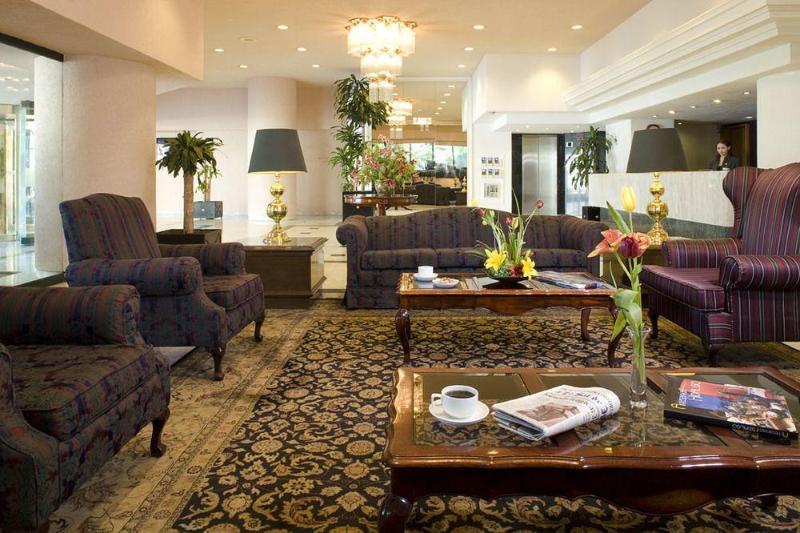 Отель La Joya Pachuca Экстерьер фото The lobby of the hotel